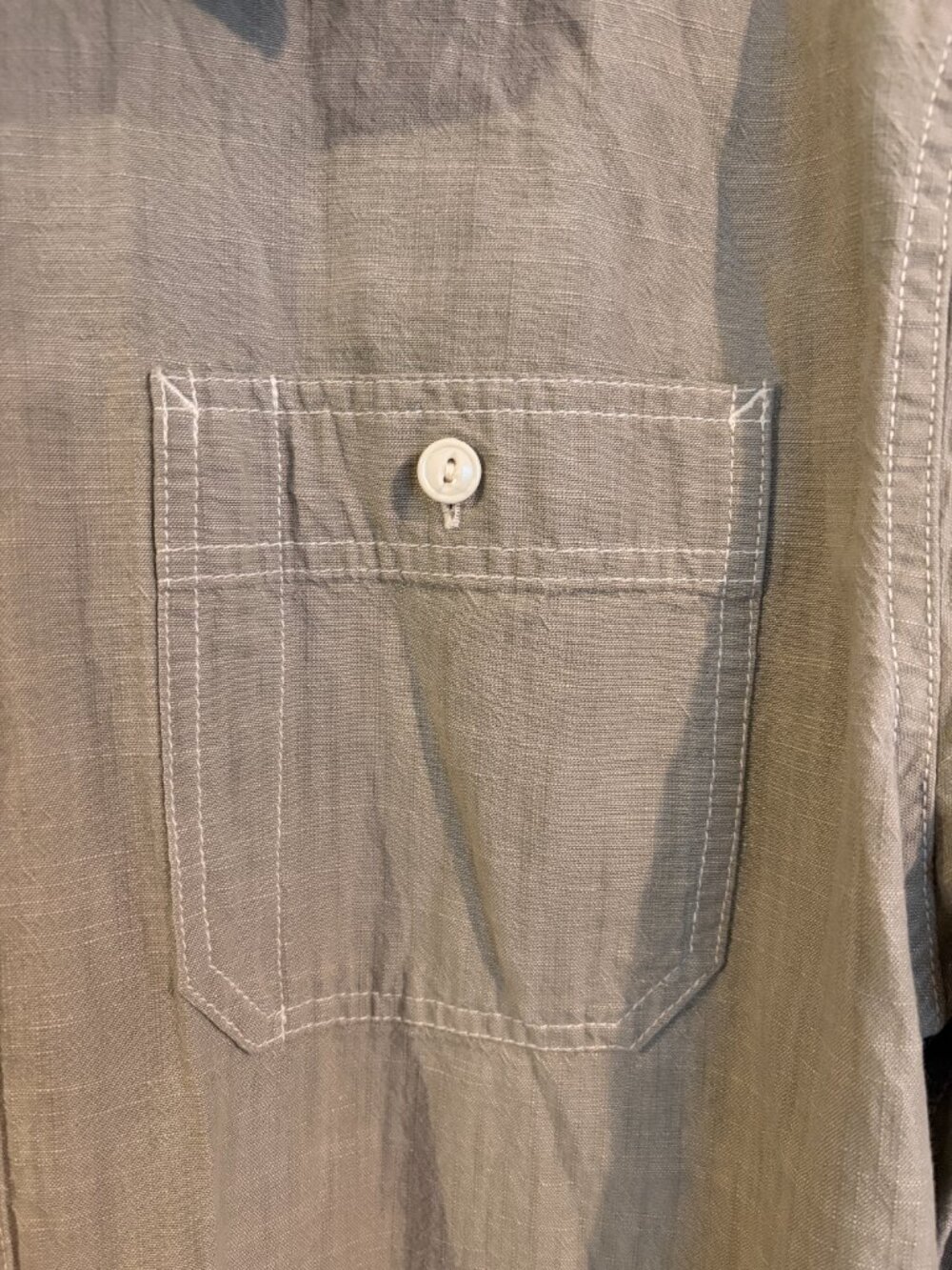 Chambray Utility Shirt - Flint and Tinder - Picture 4 of 6